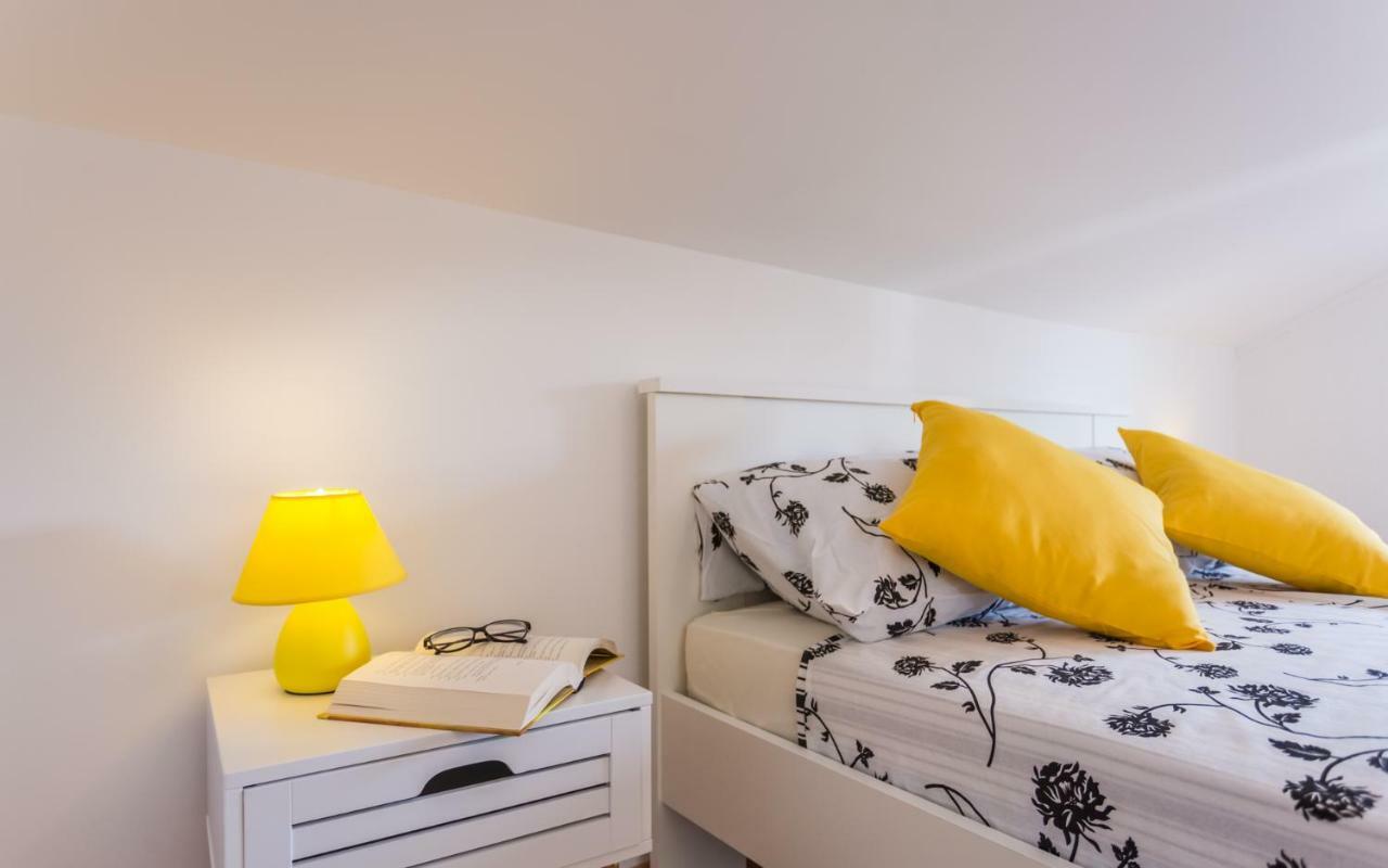 Deni Apartment *